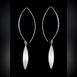 Handmade Solid 925 Sterling Silver Oval dangle Earrings (Brand New )